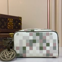 루이비통 Dopp kit N00112 13x12x23cm