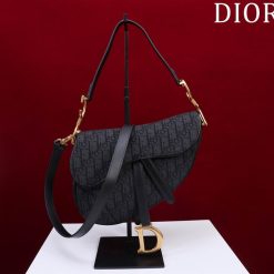 디올 M0446 25.5X20X6.5cm