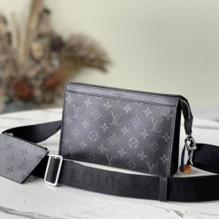 루이비통 Pochette Voyage M81018 22x14.5x4.5cm
