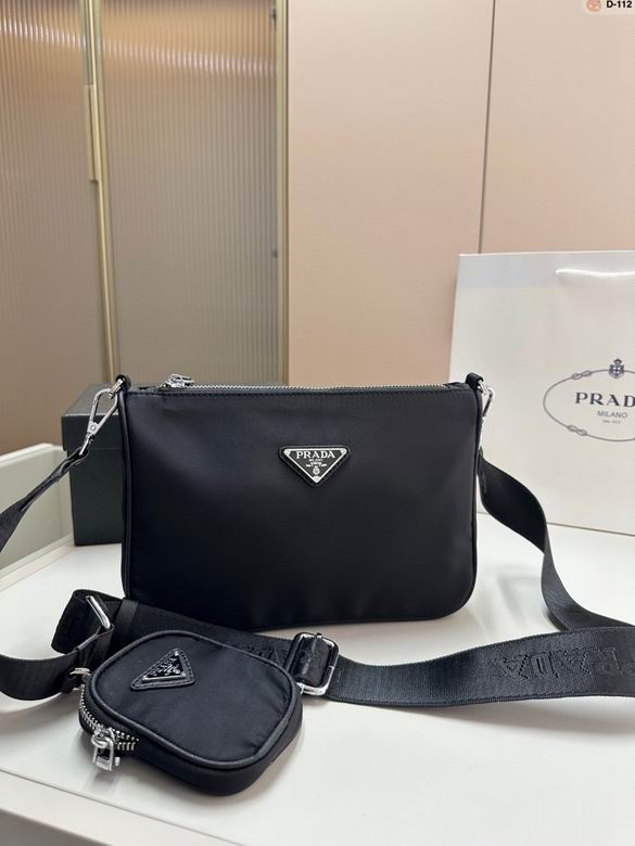 Prada20D-1122023x6x16cm20zy201_1308240.jpg
